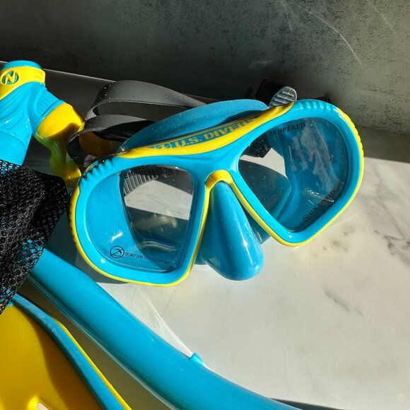 US Divers Junior Youth Snorkel Set size Small - Picture 2 of 7